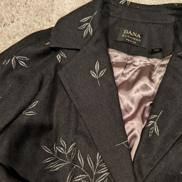 𝅺dana Buchman Petite Vintage Made in Hong Kong Wool Jacket Embroidered Size 8P - Picture 2 of 9